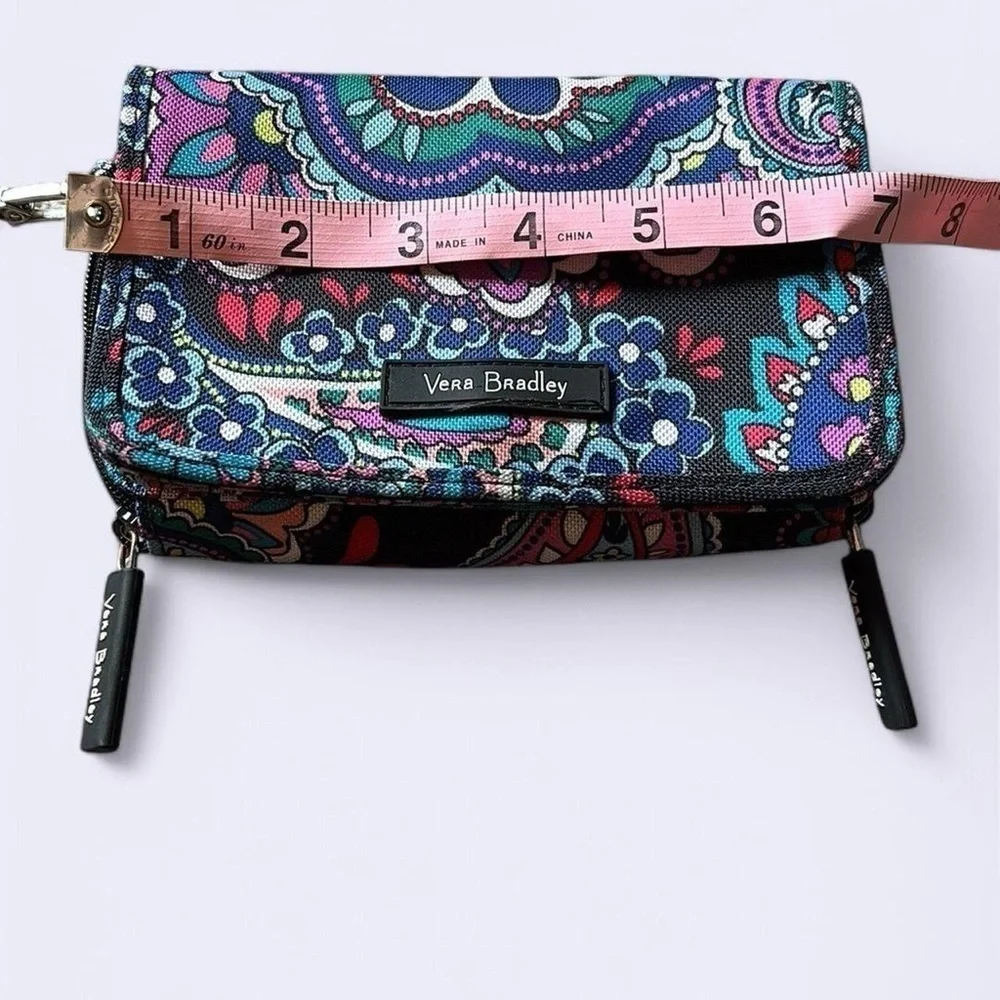 Vera Bradley RFID Tech Small Zip Wristlet Wallet Floral Paisley Clutch Blue